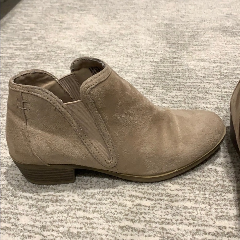 Booties! - Picture 4 of 5